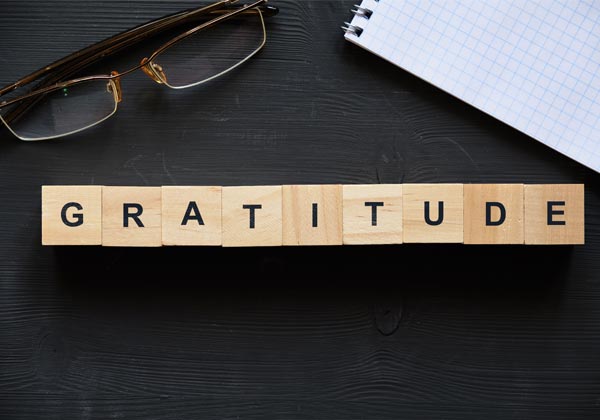 How to Build a Gratitude Attitude and be Free Right Now